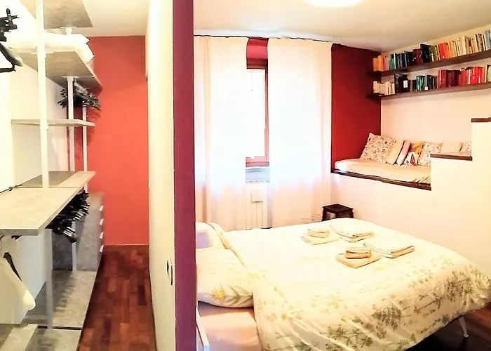 House Nubia, San Frediano, Near Ponte Vecchio, With Free Private Parking Lot