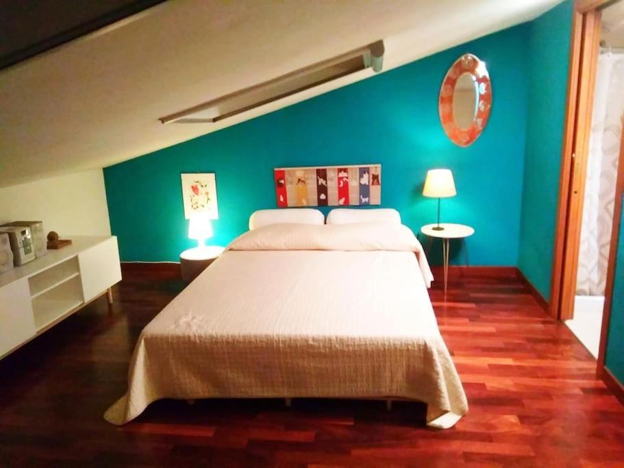 House Nubia, San Frediano, Near Ponte Vecchio, With Free Private Parking Lot Apartment *