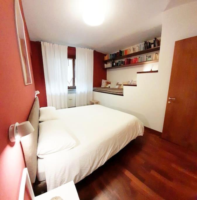 Apartment House Nubia, San Frediano, Near Ponte Vecchio, With Free Private Parking Lot Florence