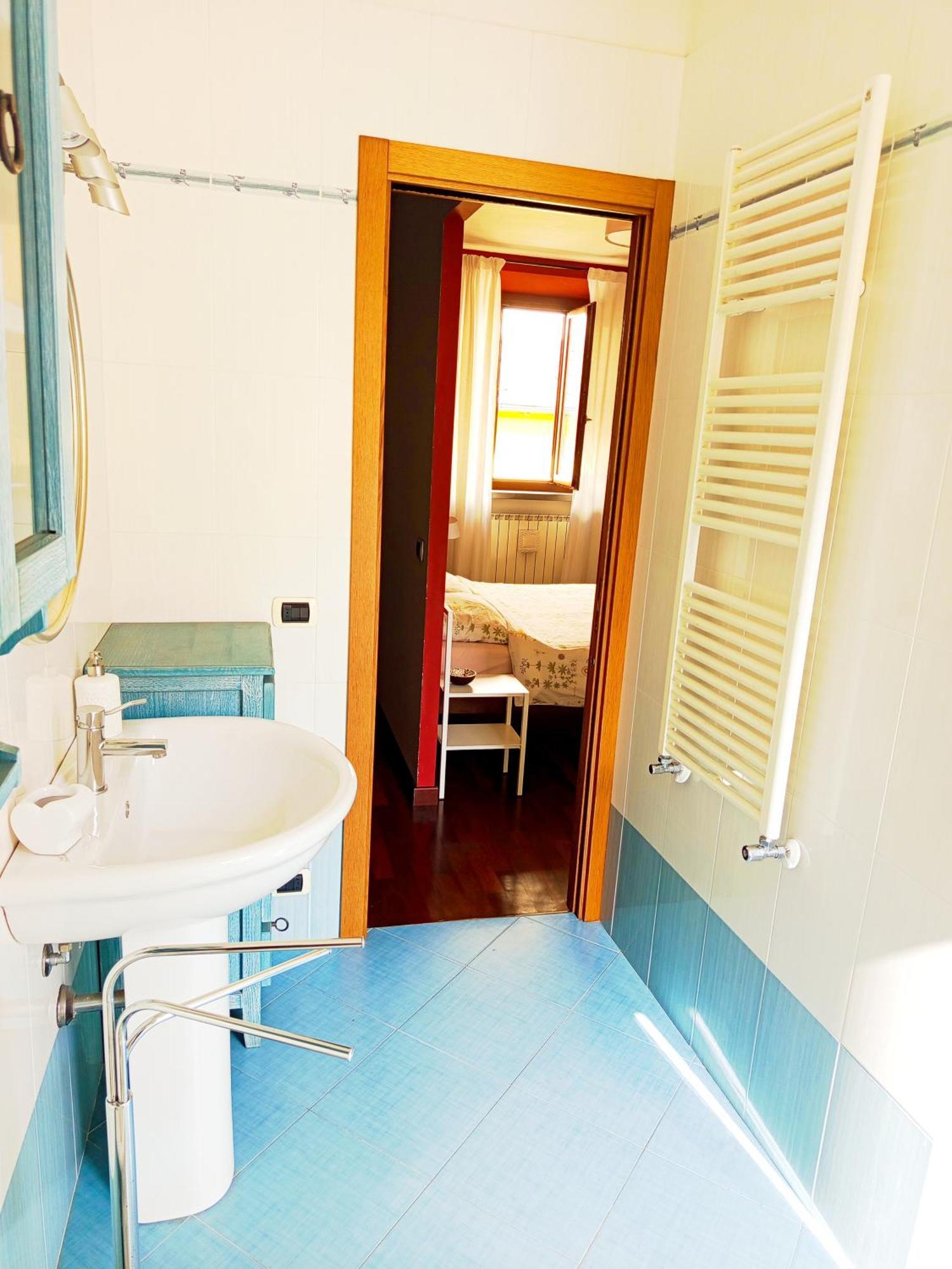 House Nubia, San Frediano, Near Ponte Vecchio, With Free Private Parking Lot Apartment Florence