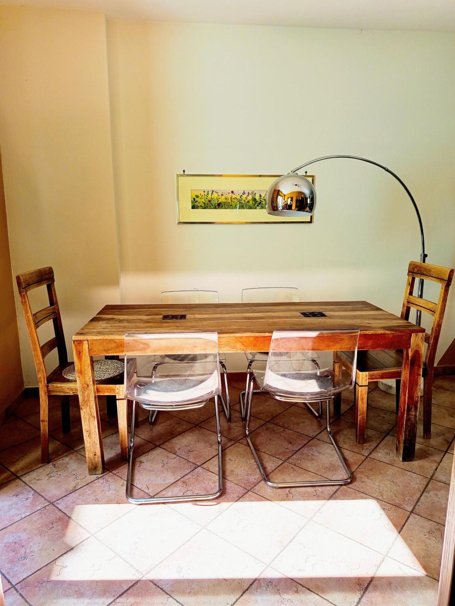 House Nubia, San Frediano, Near Ponte Vecchio, With Free Private Parking Lot *