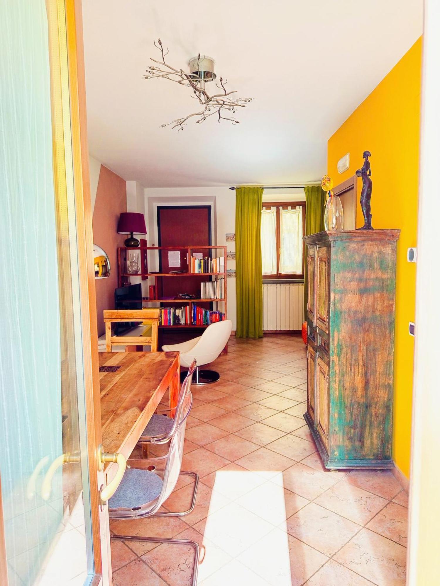 House Nubia, San Frediano, Near Ponte Vecchio, With Free Private Parking Lot Apartment Florence