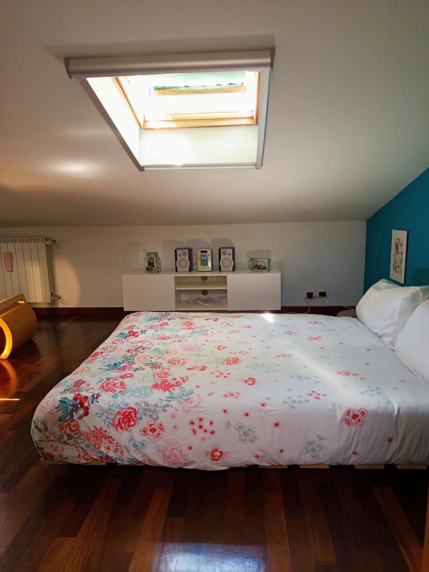 House Nubia, San Frediano, Near Ponte Vecchio, With Free Private Parking Lot Apartment